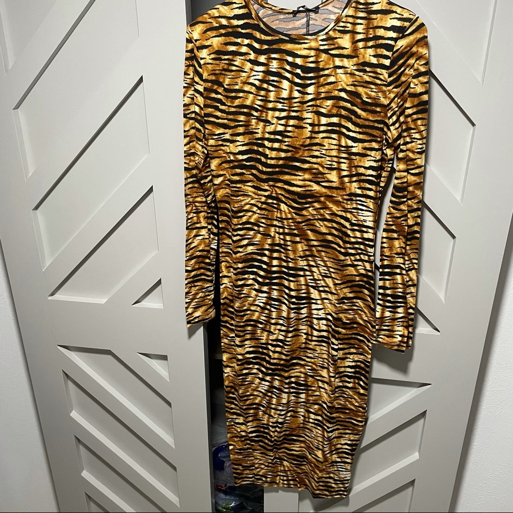 Cheetah long sleeve midi dress
